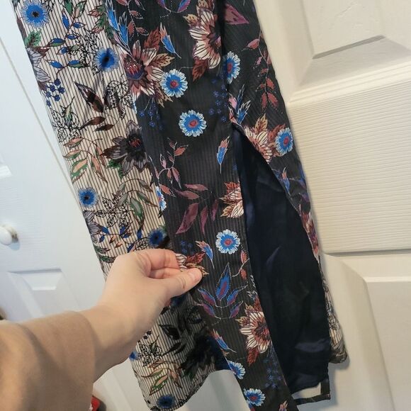 Lulu's Lullaby Multi Print Midi Dress Size Small NWT - Picture 8 of 13